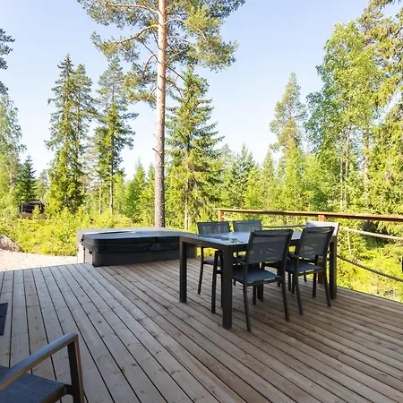 Himoskuutio 9, Erillistalo, Ulkoporeallas Jämsä