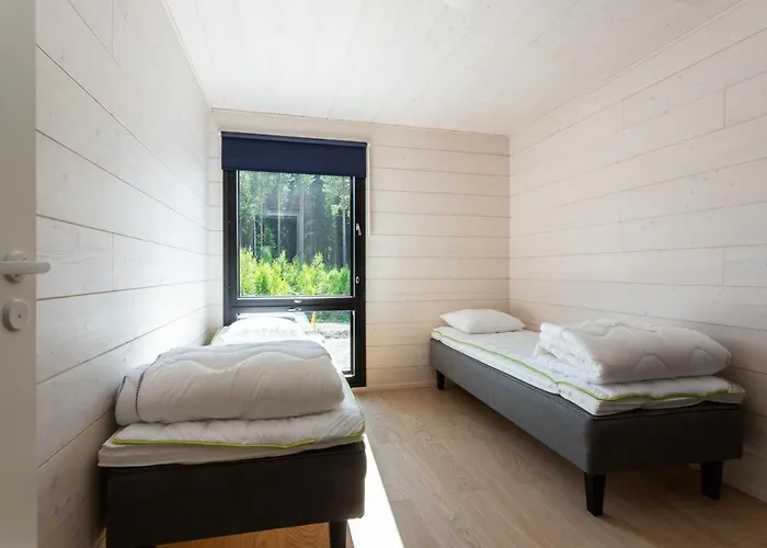 Himoskuutio 9, Erillistalo, Ulkoporeallas דירה *