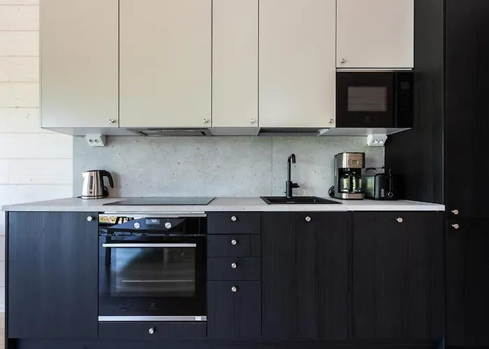 Himoskuutio 9, Erillistalo, Ulkoporeallas